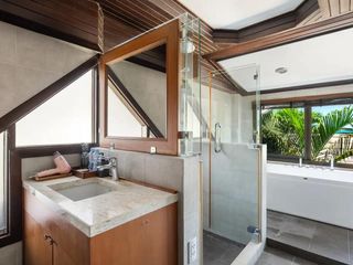 À vendre 3 chambres villa à Ko Samui, Surat Thani