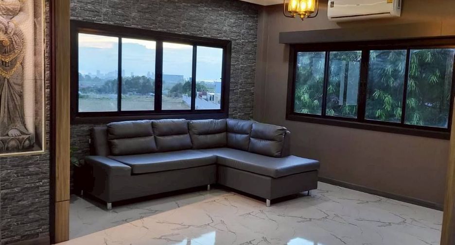 For sale and for rent 6 bedrooms villa in Bang Lamung, Chonburi