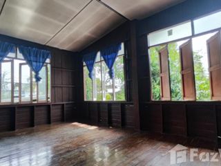 À louer 5 chambres maison à Mueang Chiang Mai, Chiang Mai