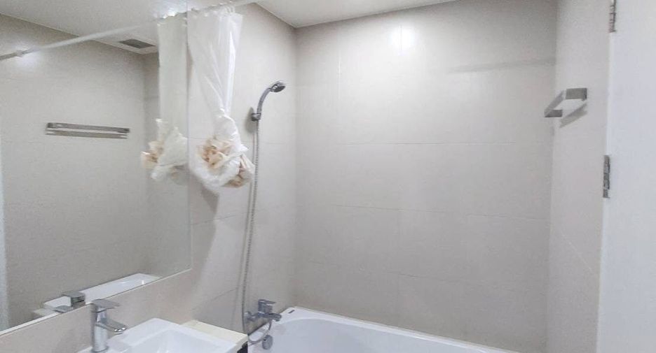 For sale studio condo in Watthana, Bangkok