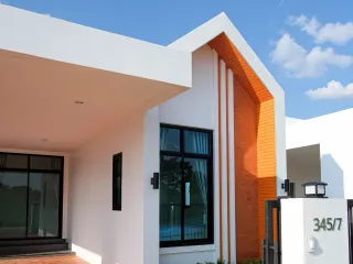 For sale 3 bedrooms house in Saraphi, Chiang Mai