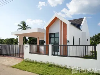 For sale 3 bedrooms house in Saraphi, Chiang Mai