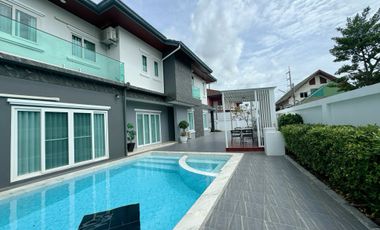 À vendre et à louer 4 chambres villa à Bang Lamung, Chonburi