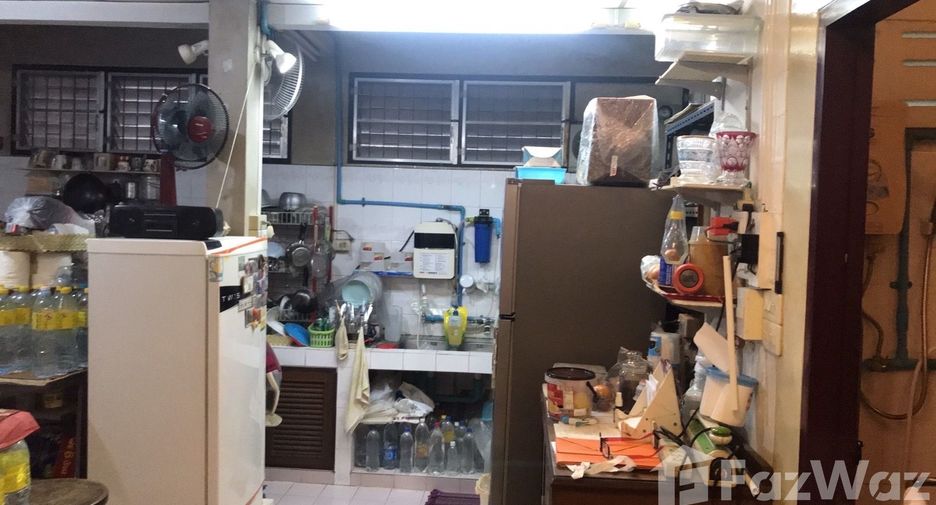 出售 3 卧室 独立屋 在 Din Daeng, 曼谷