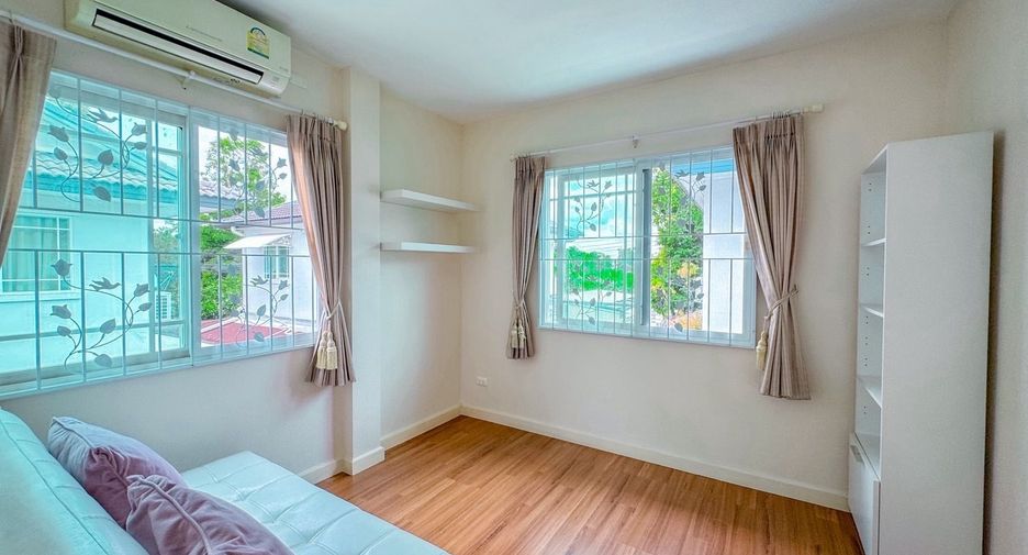 For rent 3 bedrooms house in Mueang Chiang Mai, Chiang Mai