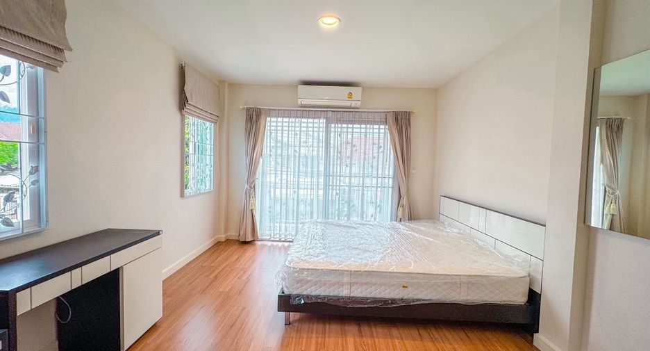 For rent 3 bedrooms house in Mueang Chiang Mai, Chiang Mai