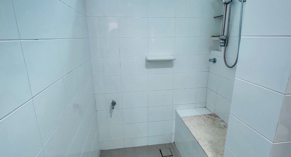 For rent 3 bedrooms house in Mueang Chiang Mai, Chiang Mai