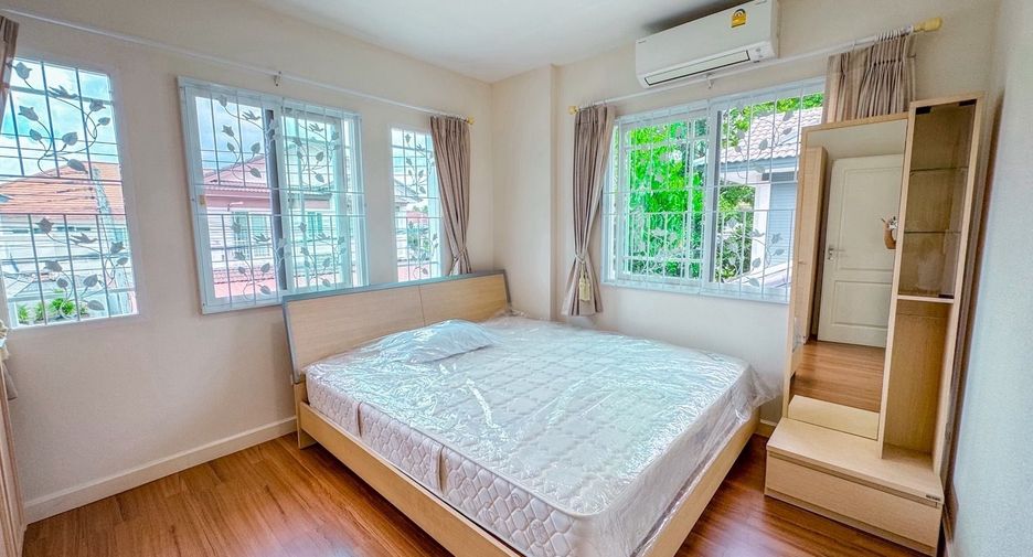 For rent 3 bedrooms house in Mueang Chiang Mai, Chiang Mai