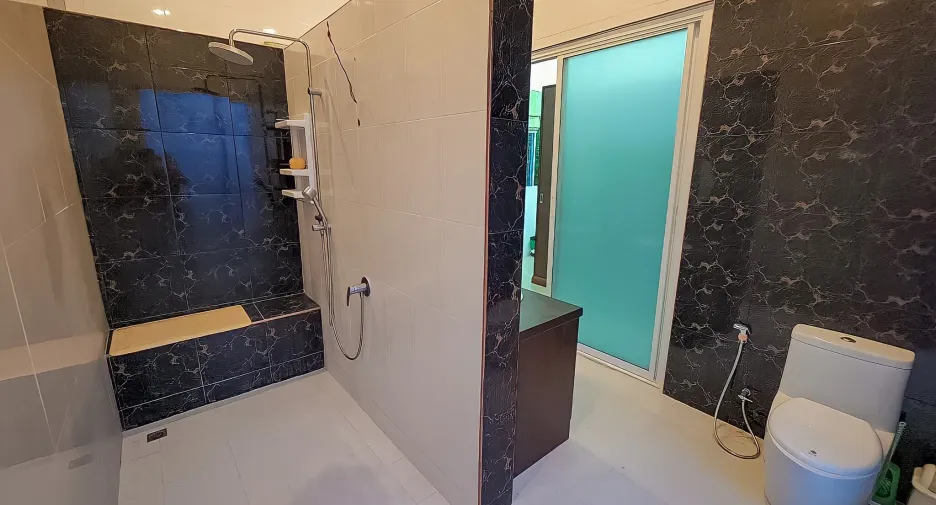 For sale 2 bedrooms house in Mueang Prachuap Khiri Khan, Prachuap Khiri Khan