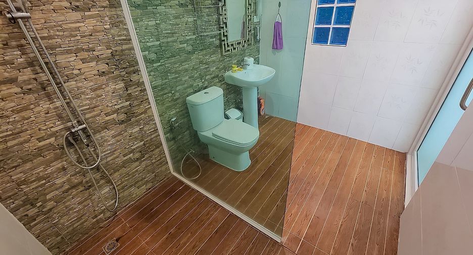 For sale 2 bedrooms house in Mueang Prachuap Khiri Khan, Prachuap Khiri Khan
