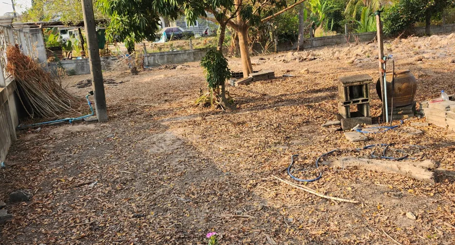 For sale land in Rattanaburi, Surin