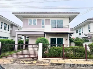 For sale 4 bedrooms house in San Kamphaeng, Chiang Mai