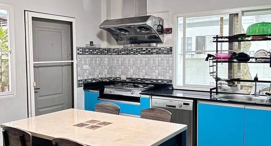 Haus zum Kauf mit 4 Zimmer in San Kamphaeng, Chiang Mai