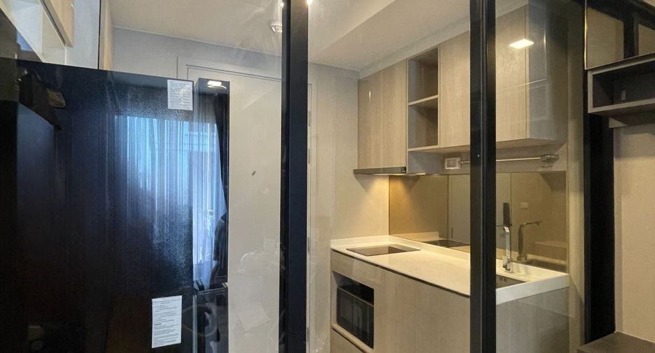 For sale 1 bed condo in Phra Khanong, Bangkok