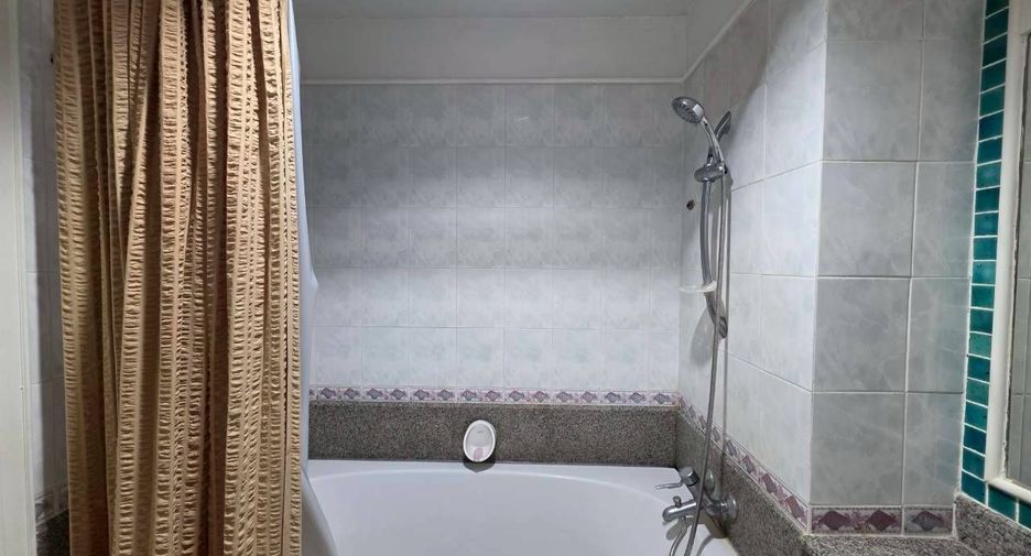 For sale 2 bedrooms condo in Cha Am, Phetchaburi