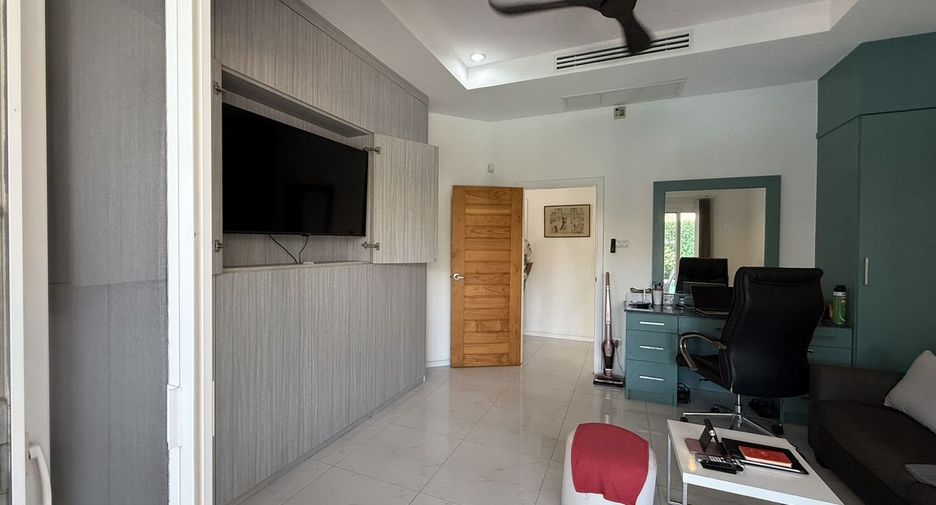 For sale 3 bedrooms villa in Hua Hin, Prachuap Khiri Khan