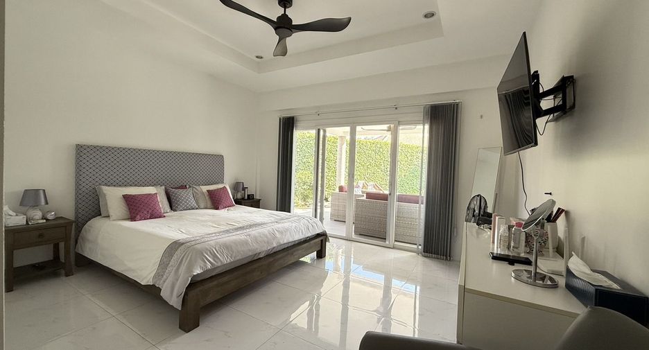 For sale 3 bedrooms villa in Hua Hin, Prachuap Khiri Khan