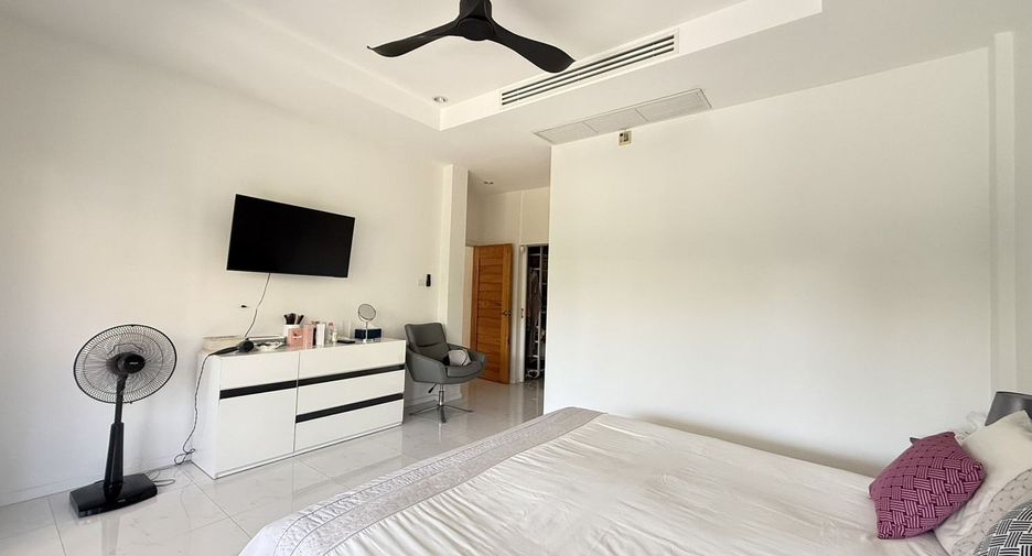 For sale 3 bedrooms villa in Hua Hin, Prachuap Khiri Khan