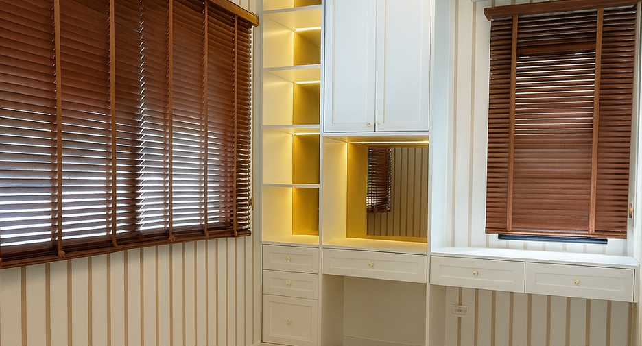 Casa en venta y en alquiler de 3 habitaciones en Pak Kret, Nonthaburi