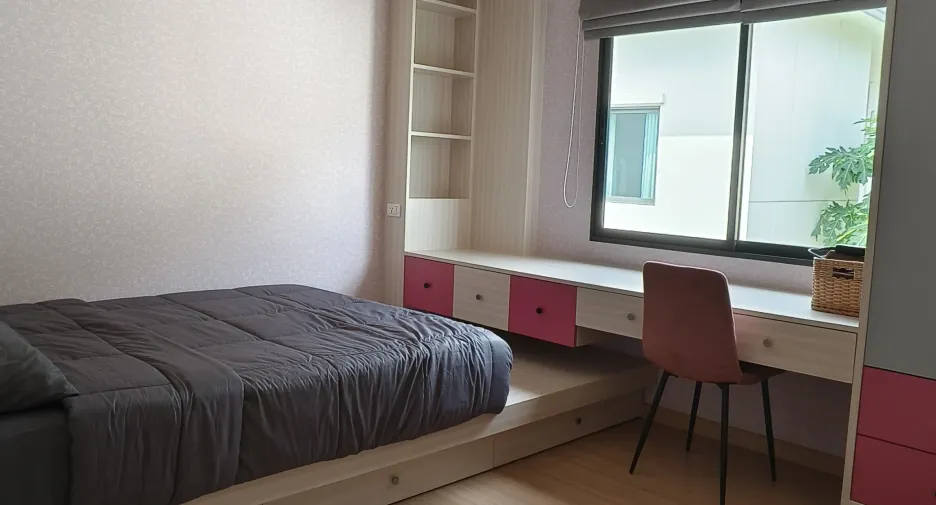 For sale and for rent 3 bedrooms house in Pak Kret, Nonthaburi