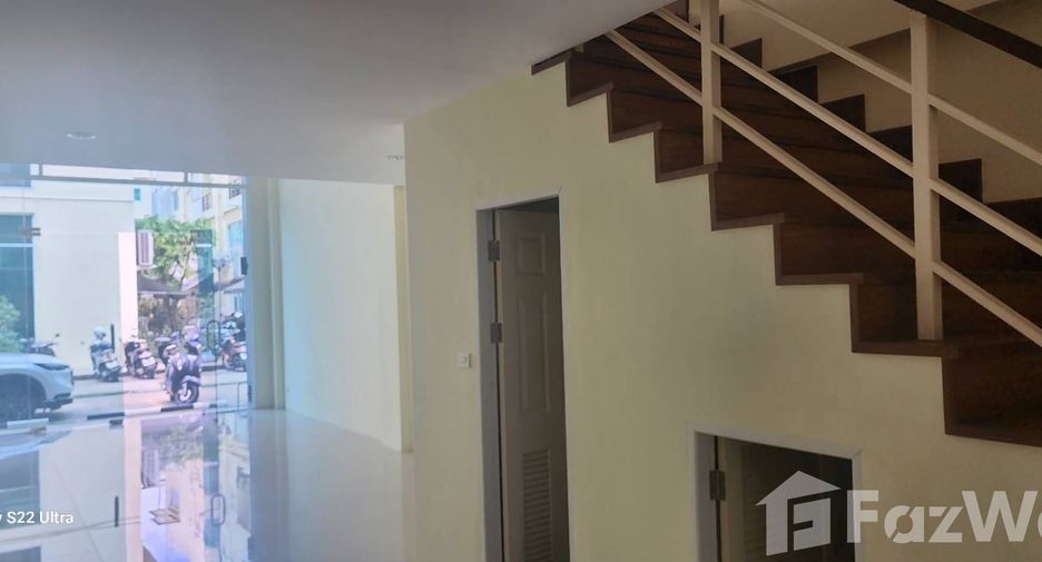 For rent office in Mueang Chiang Mai, Chiang Mai