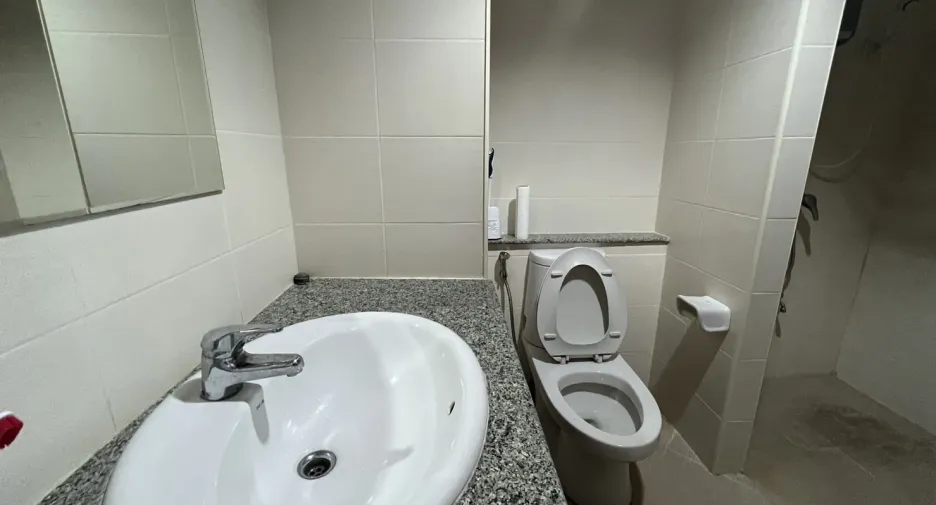 For sale and for rent studio condo in Mueang Chiang Mai, Chiang Mai