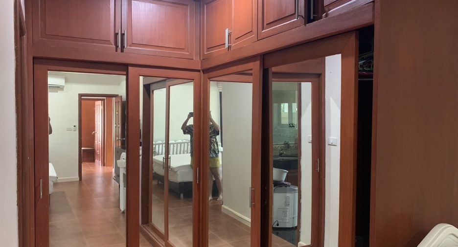 For rent 3 bedrooms villa in Hua Hin, Prachuap Khiri Khan