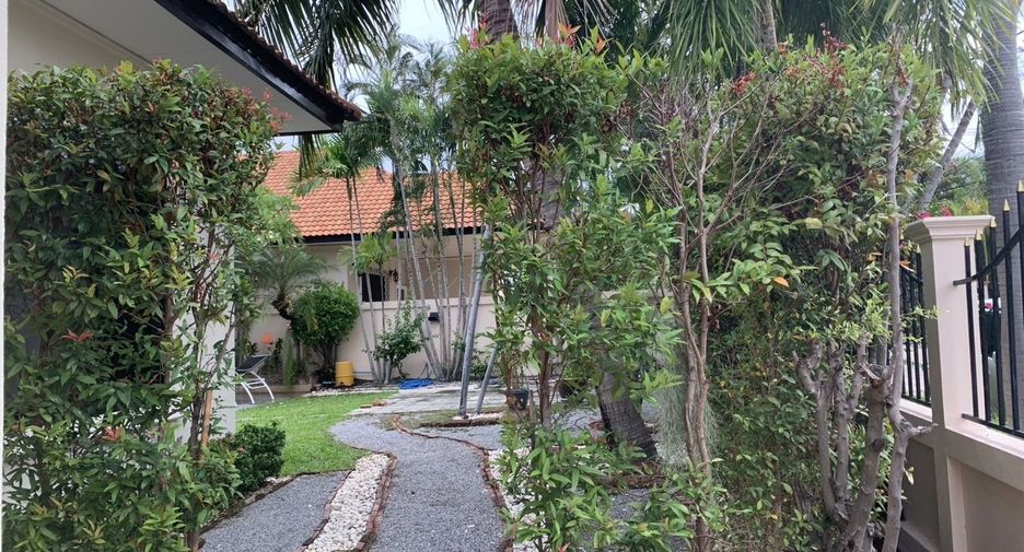For rent 3 bedrooms villa in Hua Hin, Prachuap Khiri Khan