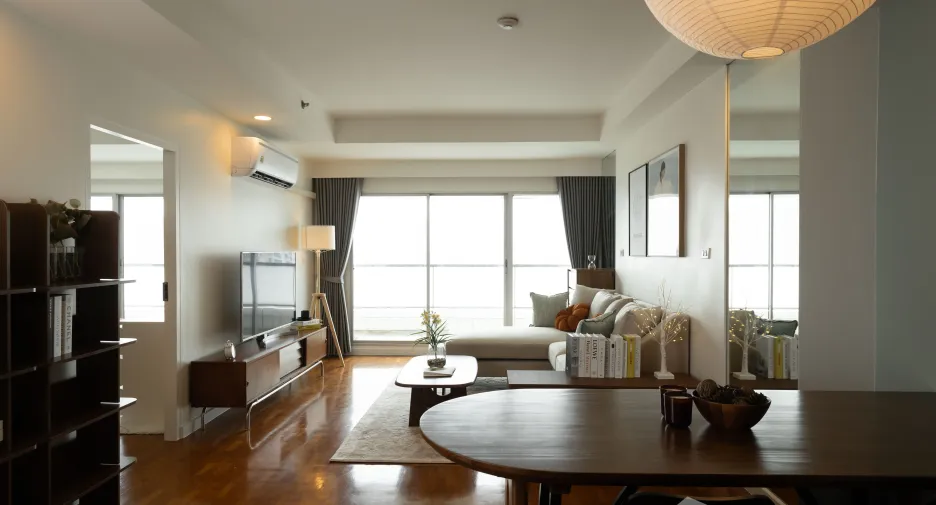 À vendre 2 chambres condo à Yan Nawa, Bangkok
