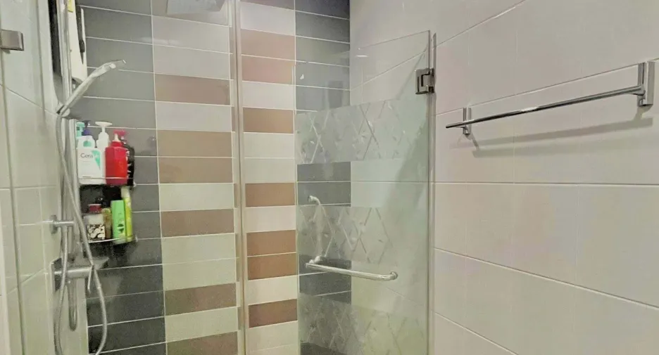 For sale studio condo in Yan Nawa, Bangkok