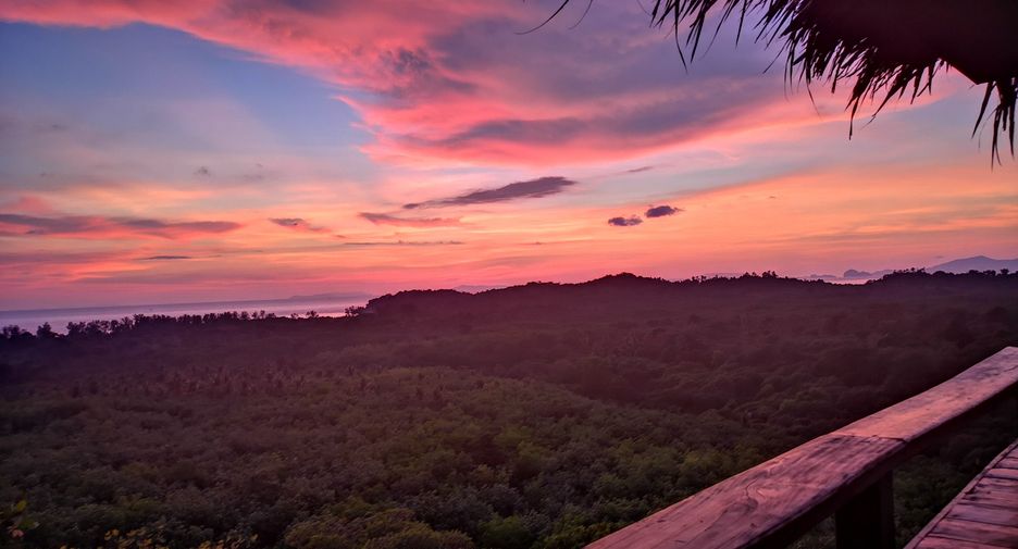 Продажа 7 спальни вилла в Mueang Ranong, Ranong
