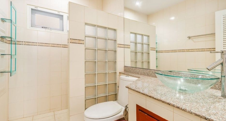 Haus zur Miete mit 3 Zimmer in Kathu, Phuket