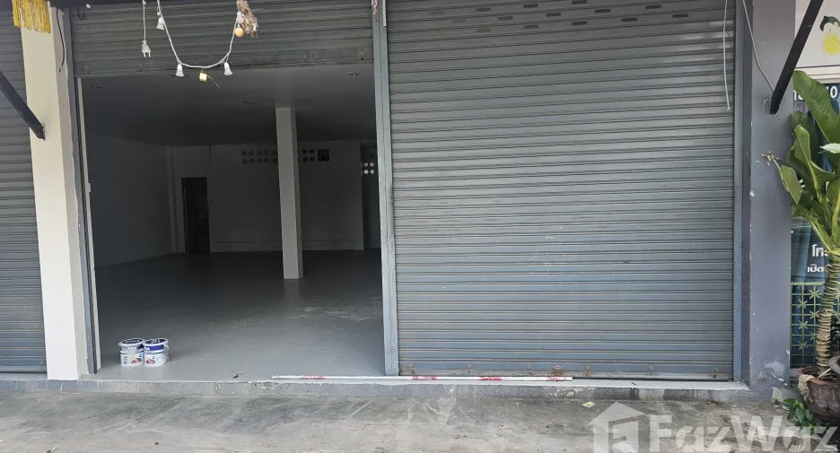 For rent retail Space in San Kamphaeng, Chiang Mai