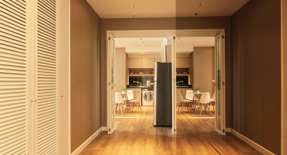 For sale and for rent 3 bedrooms condo in Khlong Toei, Bangkok