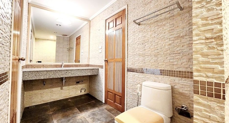 For sale 3 bedrooms condo in Cha Am, Phetchaburi
