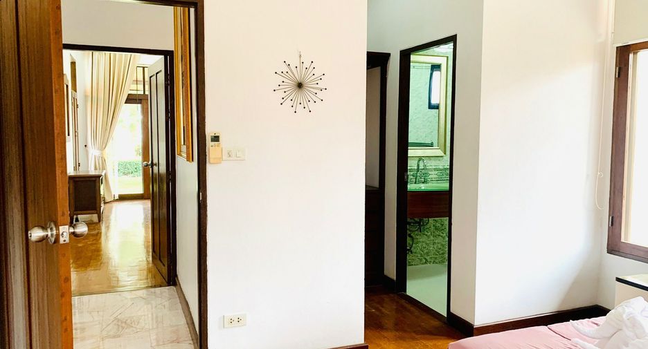 For rent 3 bedrooms villa in Bang Lamung, Chonburi