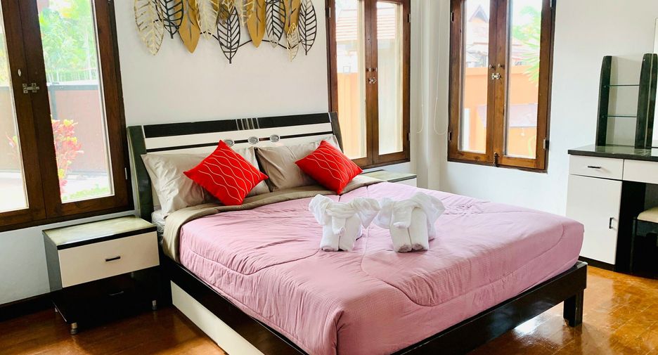 For rent 3 bedrooms villa in Bang Lamung, Chonburi