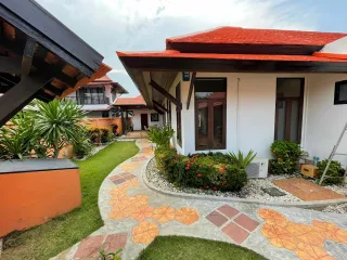 For Rent 3 Bedroom Villa In Bang Lamung, Chonburi