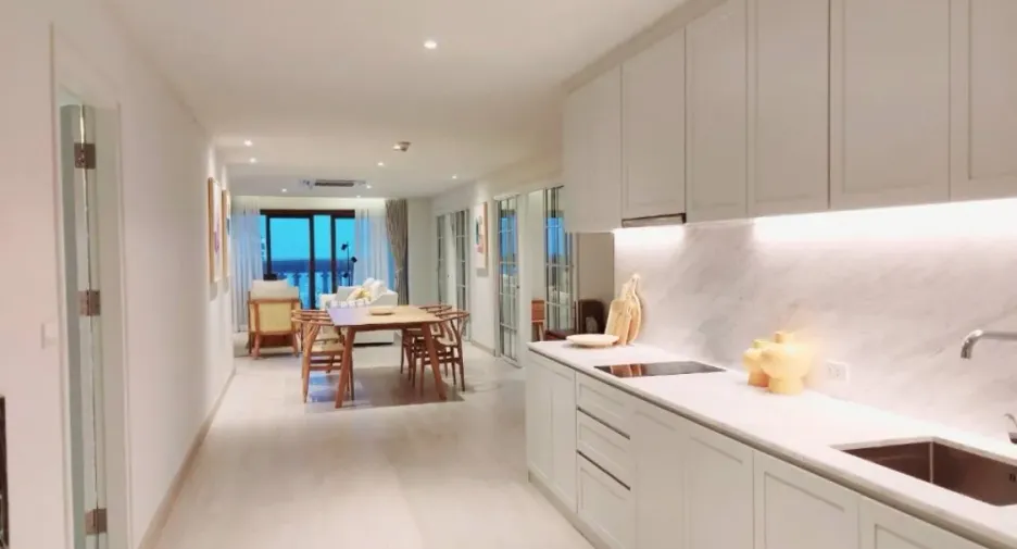 For sale 2 bedrooms condo in Bang Rak, Bangkok