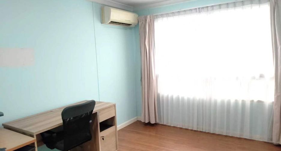For sale and for rent 3 bedrooms condo in Yan Nawa, Bangkok