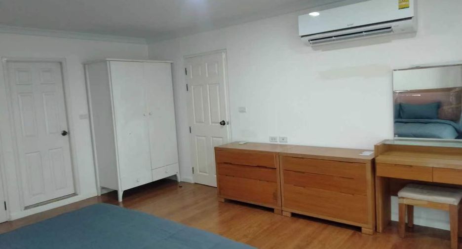 For sale and for rent 3 bedrooms condo in Yan Nawa, Bangkok