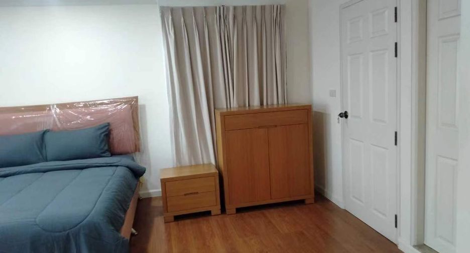 For sale and for rent 3 bedrooms condo in Yan Nawa, Bangkok