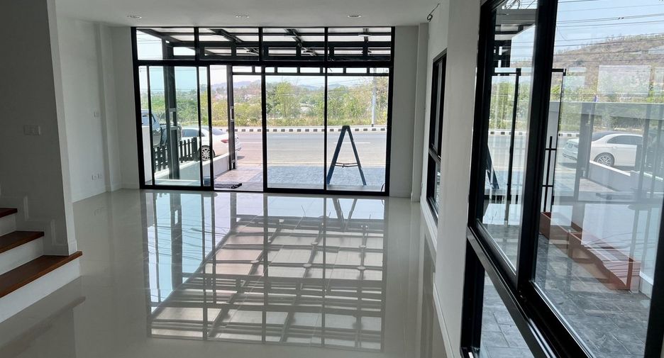 For sale and for rent 3 bedrooms townhouse in Hua Hin, Prachuap Khiri Khan