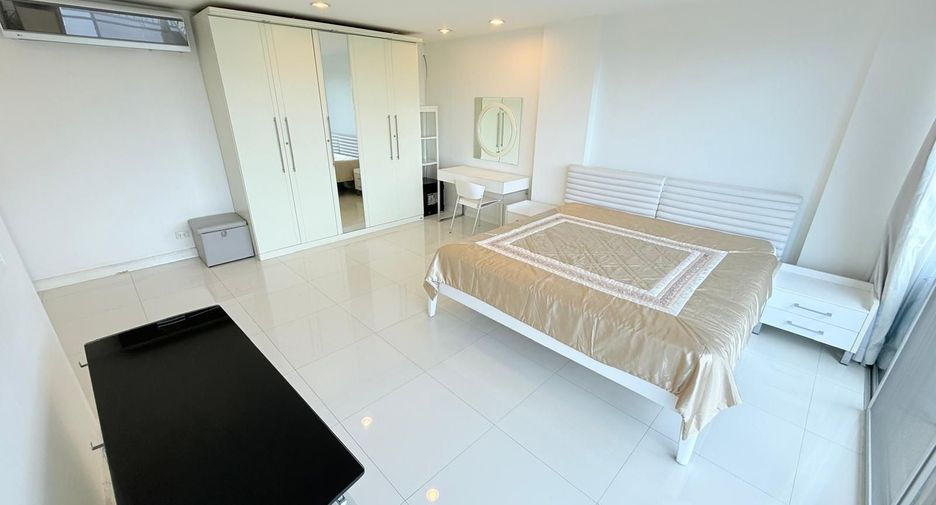 For sale 3 bedrooms condo in Hua Hin, Prachuap Khiri Khan