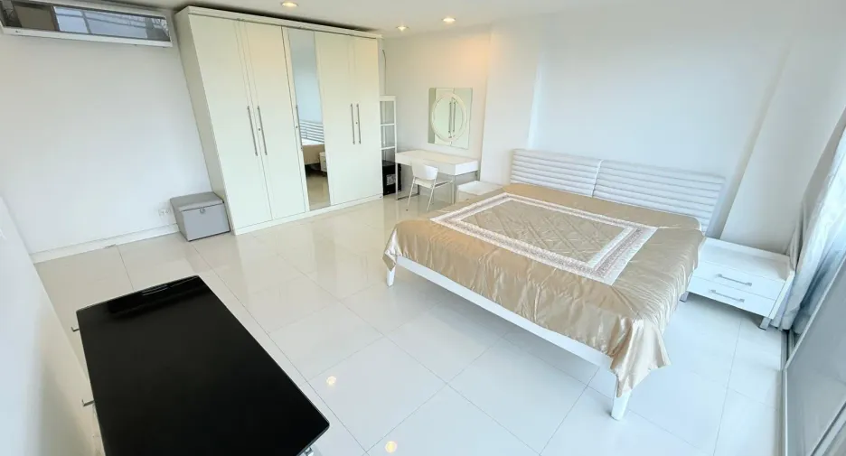 For sale 3 bedrooms condo in Hua Hin, Prachuap Khiri Khan