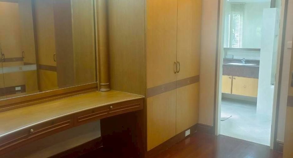 For sale 4 ベッドルーム house in Suan Luang, Bangkok