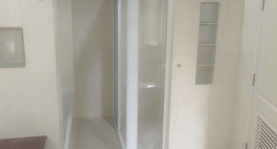 For sale 4 ベッドルーム house in Suan Luang, Bangkok