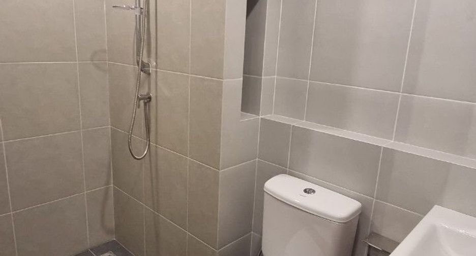For sale 1 bed condo in Thon Buri, Bangkok