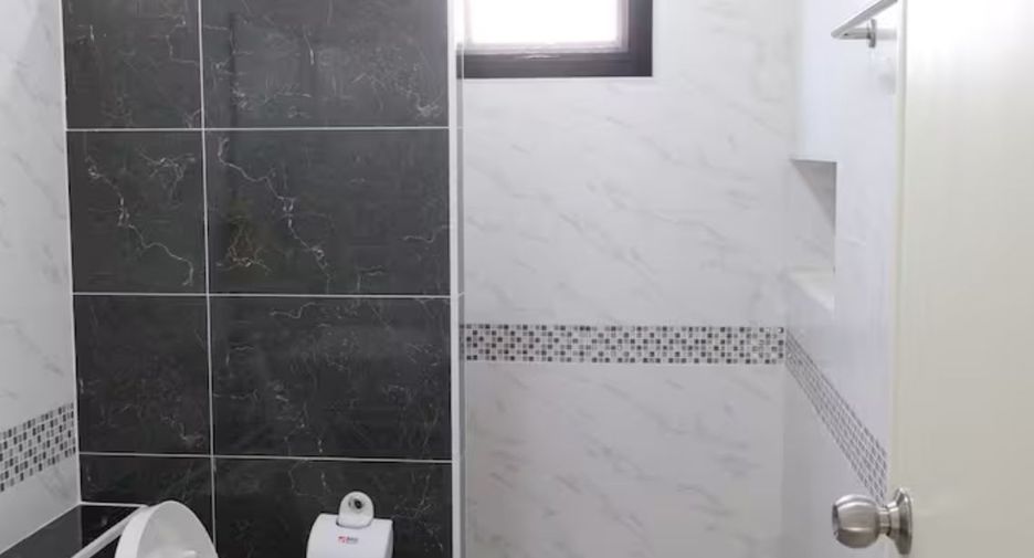 出售 和 出租 4 卧室 独立屋 在 Hang Dong, Chiang Mai