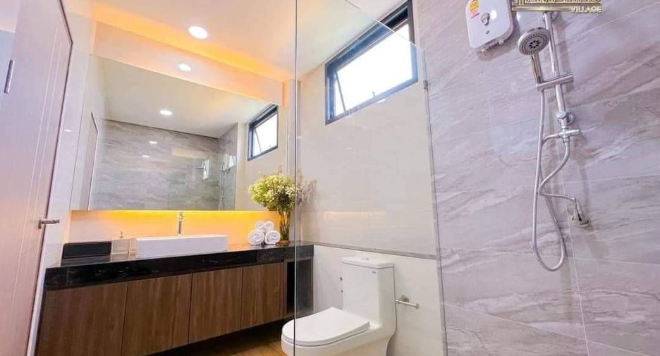 À vendre 4 chambres maison à Bang Lamung, Chonburi